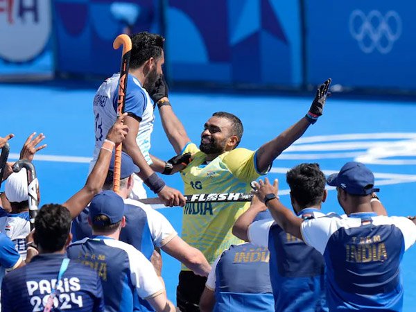 Hockey India Awards Cash Prizes to Men’s Team for Olympic Bronze