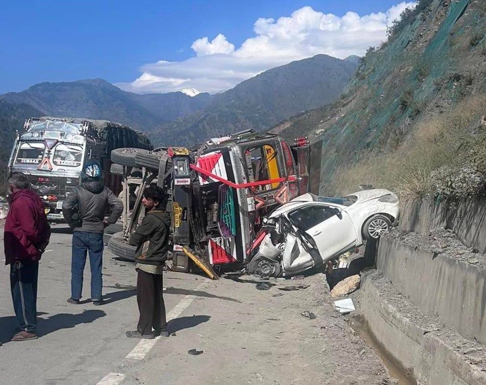 One Dead, Two Injured in Road Accident in Ramban