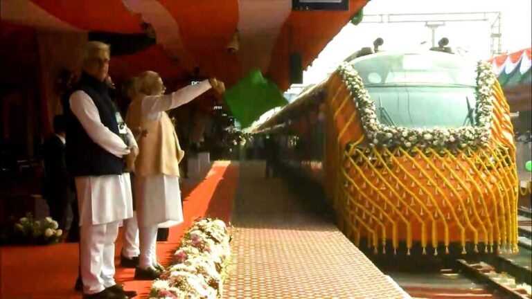 PM Modi Flags Off India’s First Vande Bharat Sleeper Train Between Howrah and Guwahati