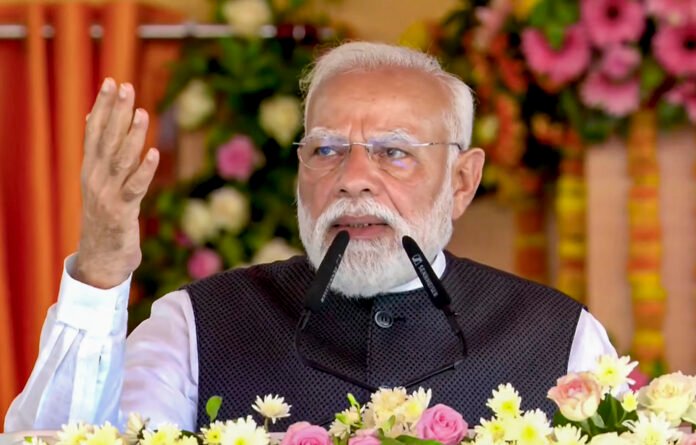 Prime Minister Modi addressing a rally in West Bengal