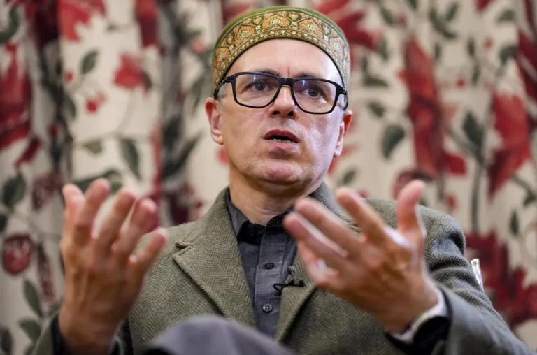 Omar Abdullah discusses the political situation in Tamil Nadu