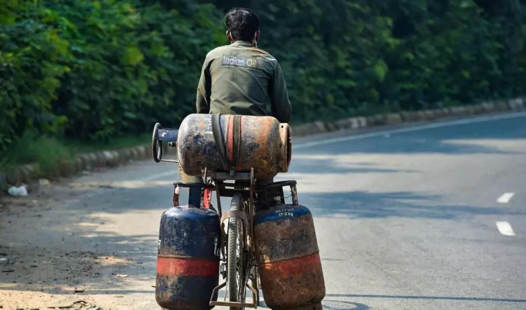 Commercial LPG Prices Hiked By Rs 42 Per 19-Kg Cylinder; No Change In Domestic Cooking Gas Rates
