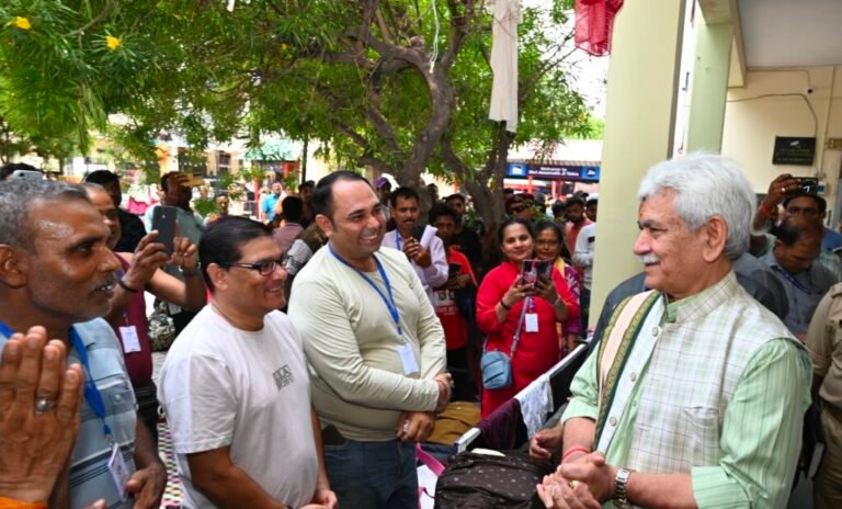 Lieutenant Governor reviews facilities and services for pilgrims at Bhagwati Nagar Yatri Niwas