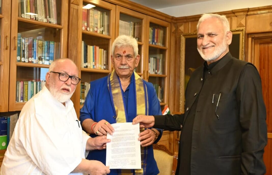 Former Ministers Meet Lt Governor Manoj Sinha, Raise Key Development Issues of Doda and Kishtwar