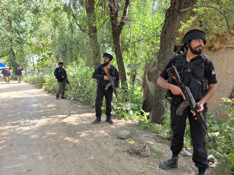 Top LeT Commander Zakir Ganie Killed in Shopian Encounter; Search On for Another Terrorist