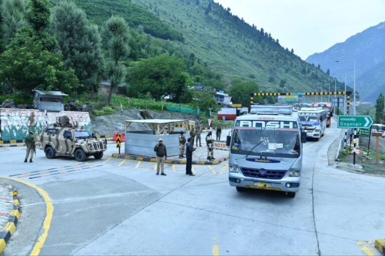 17th Batch of 3,600 pilgrims leaves Jammu for Shri Amarnath Yatra