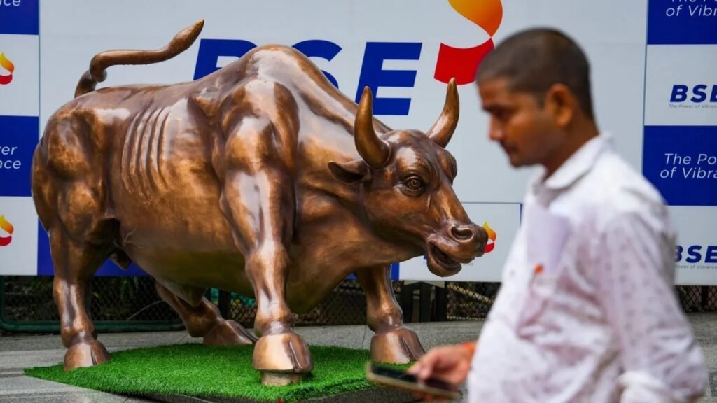 Markets tumble in early trade as rising oil prices dent sentiment; Sensex drops 553 points