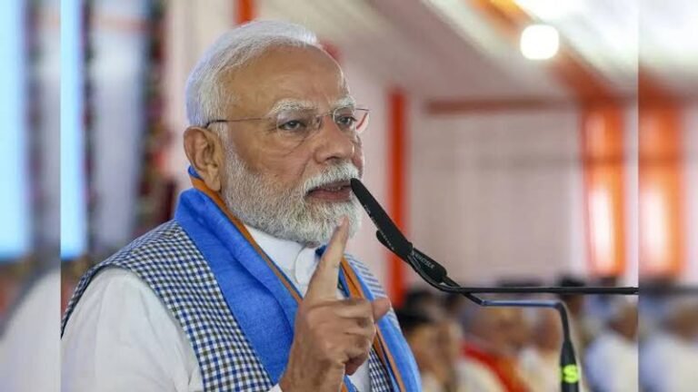 PM Modi Pays Tribute to Swami Vivekananda on His Death Anniversary, Hails His Enduring Legacy